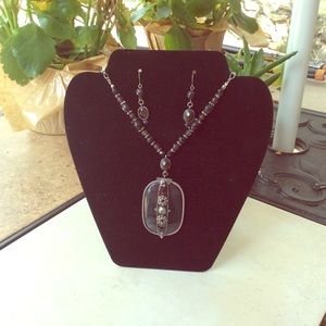 Necklace and earrings set